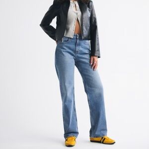 Abercrombie Curve Love High Rise 90s Relaxed Jeans 27 Long